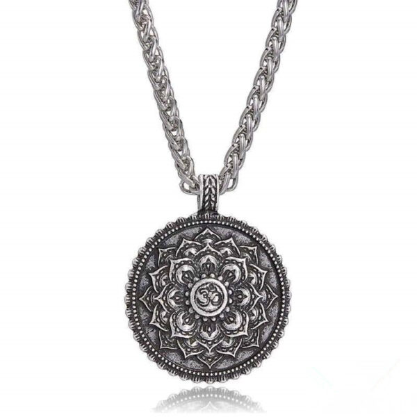 Pendentif Om en Argent Antique